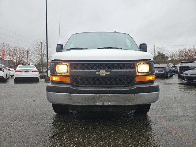 Used 2014 Chevrolet Express 2500 RWD image 18