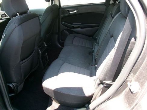 Used 2019 Ford Edge SE AWD/4WD image 16