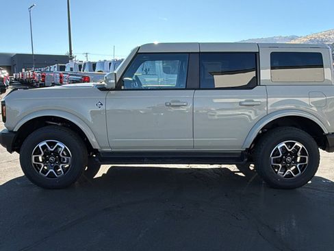 New 2025 Ford Bronco Outer Banks image 6