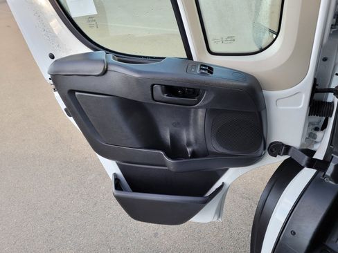 Used 2022 RAM ProMaster 2500 image 12