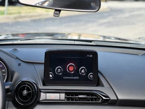 Used 2023 MAZDA MX-5 Miata Club image 15