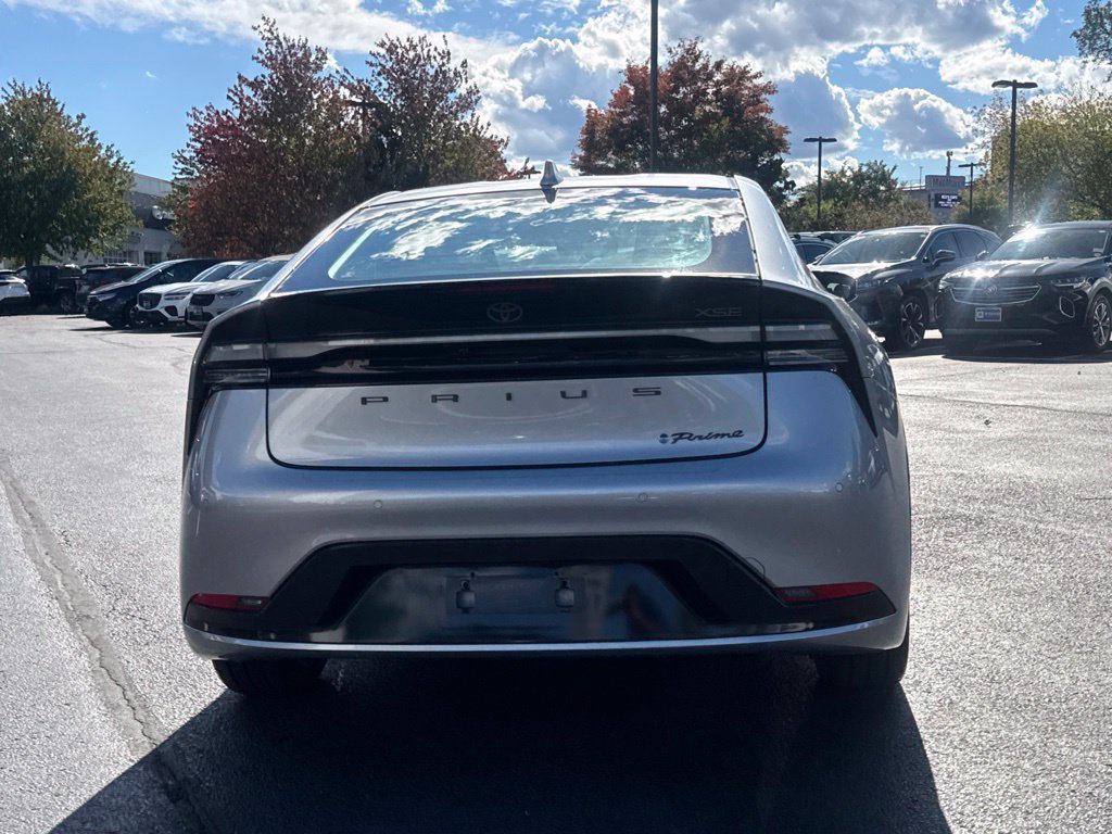 Used 2023 Toyota Prius Prime FWD image 6