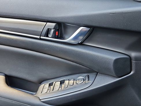 Used 2020 Honda Accord Sport image 17