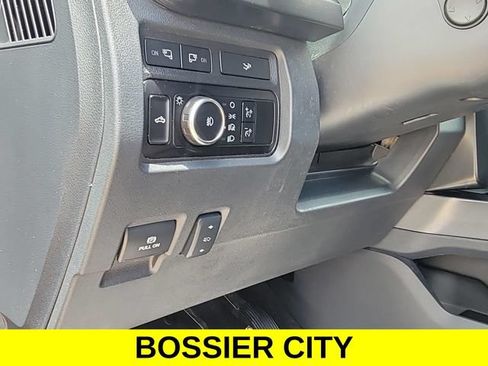 Used 2023 Ford F250 Lariat w/ Sport Appearance Package AWD/4WD image 18