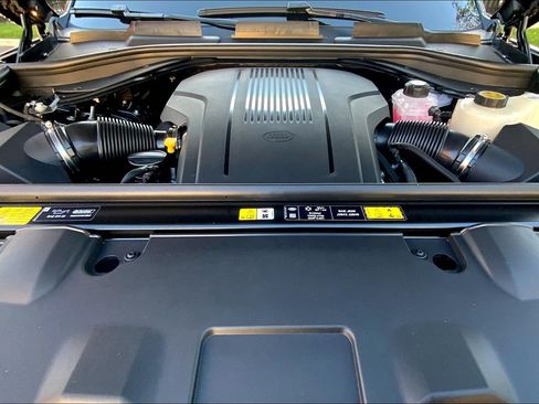 New 2025 Land Rover Range Rover Autobiography image 16