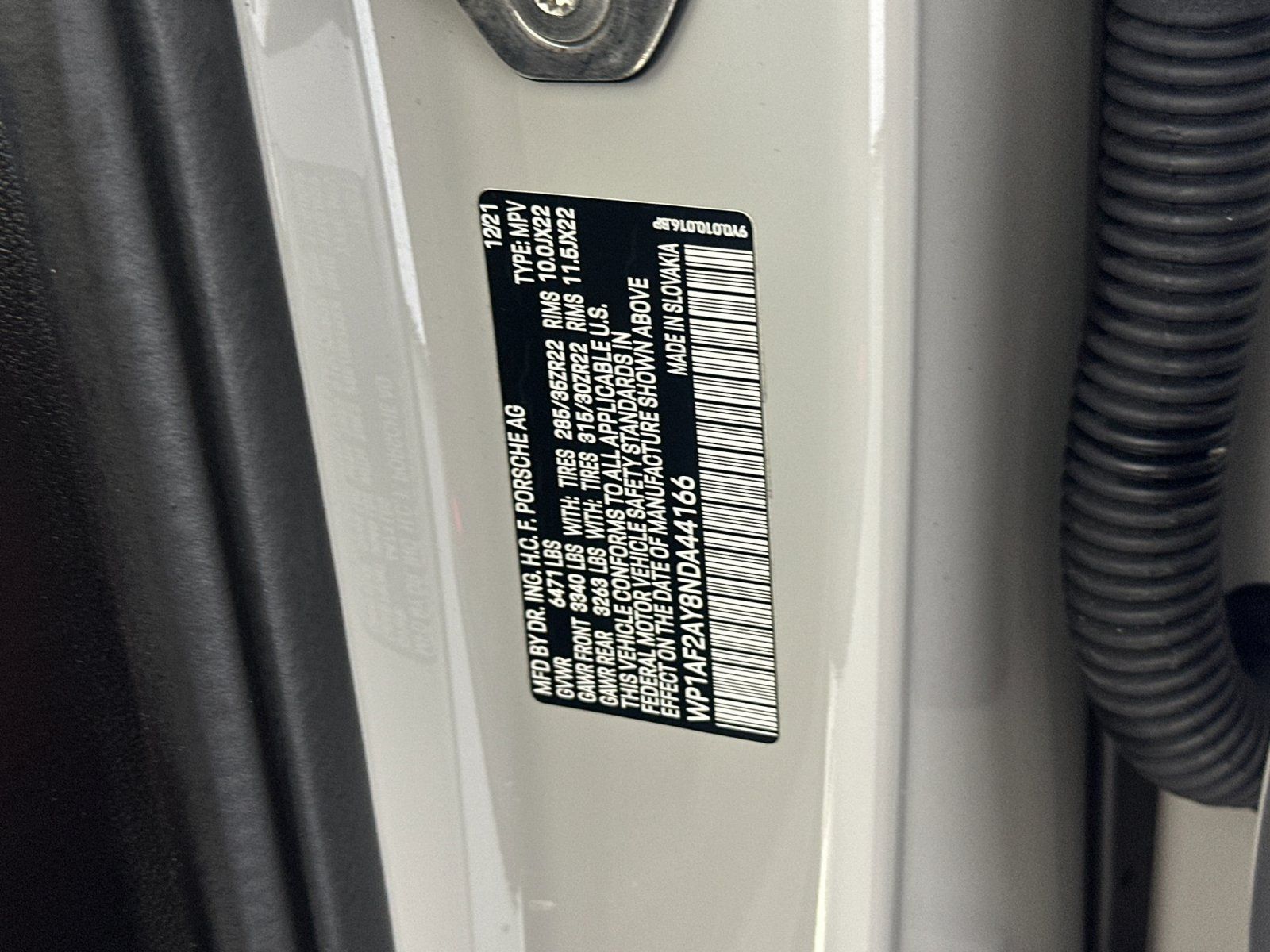 Certified 2022 Porsche Cayenne Turbo AWD/4WD image 35