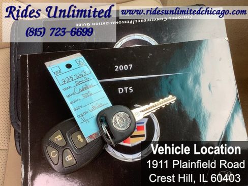 Used 2007 Cadillac DTS Luxury I w/ Trunk Convenience Package FWD image 31