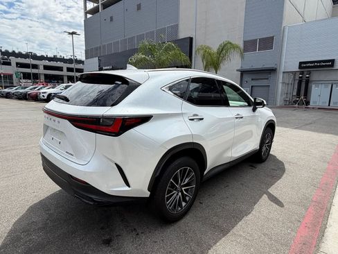 Used 2025 Lexus NX 250 FWD image 4