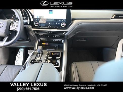New 2026 Lexus TX 500h AWD image 20