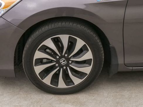 Used 2017 Honda Accord EX-L image 5
