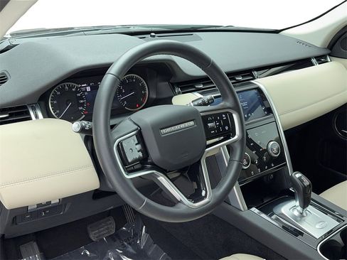 Used 2023 Land Rover Discovery Sport SE image 14