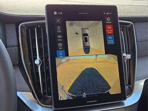 New 2026 Volvo XC90 B6 Ultra w/ Protection Package Premier image 28