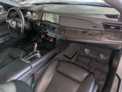 Used 2013 BMW 740i RWD image 23