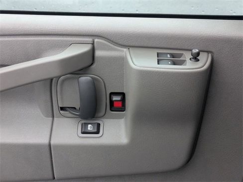 New 2025 GMC Savana 3500 w/ Driver Convenience Package image 12