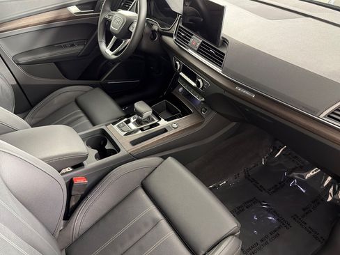 Used 2025 Audi Q5 e Premium Plus w/ Premium Plus Package AWD/4WD image 15