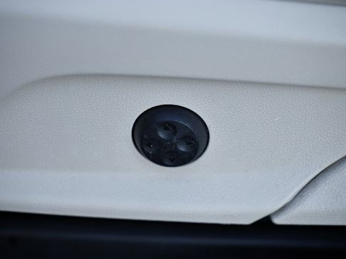 Used 2022 Mercedes-Benz GLC 300 4MATIC image 24