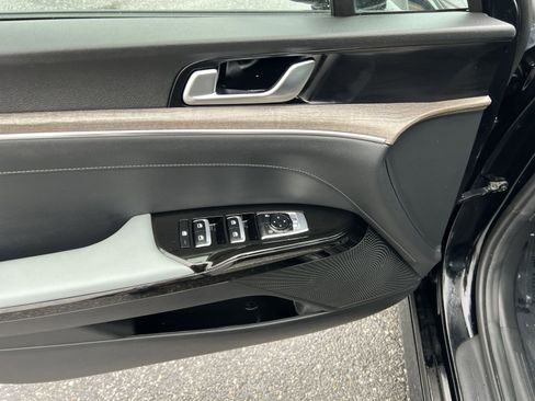 Used 2023 Kia K5 EX image 15