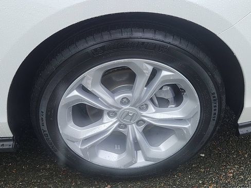 Certified 2025 Honda Accord LX image 10
