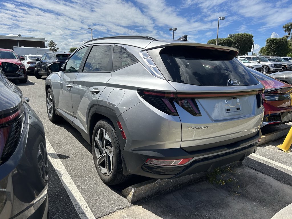 Used 2022 Hyundai Tucson SEL w/ Convenience + Premium Package FWD image 5