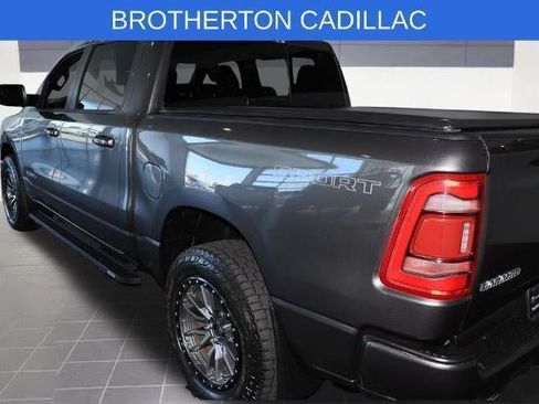Used 2023 RAM 1500 Laramie AWD/4WD image 3