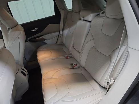 Used 2022 Jeep Cherokee Latitude Lux image 31