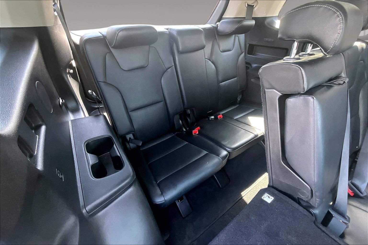 Used 2022 Kia Telluride EX w/ Towing Package FWD image 28