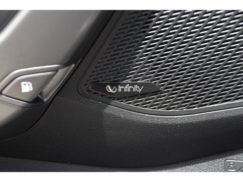 Used 2017 Hyundai Santa Fe SE image 28