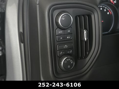 Used 2023 Chevrolet Silverado 1500 Custom AWD/4WD image 22