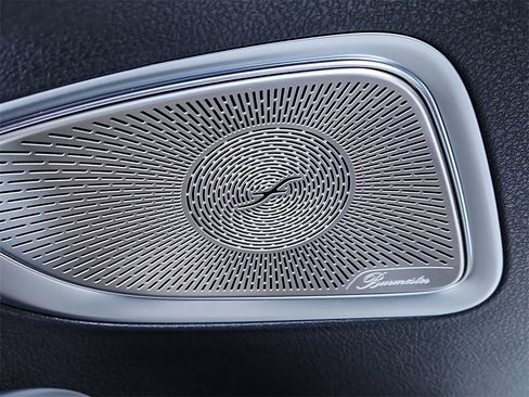 Used 2024 Mercedes-Benz C 300 4MATIC Sedan w/ Exclusive Trim Package image 19