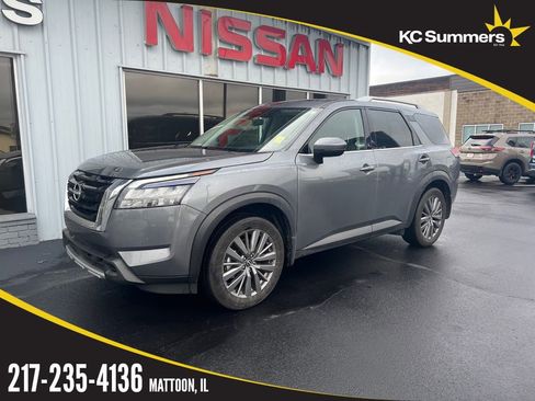 Certified 2025 Nissan Pathfinder SL w/ SL Premium Package FWD image 1