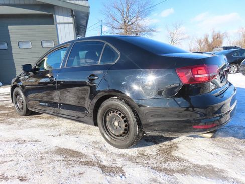 Used 2016 Volkswagen Jetta S image 27