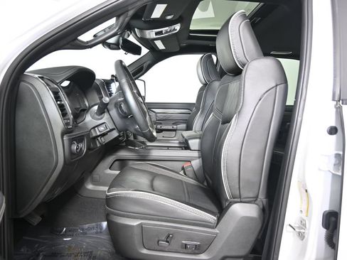 Used 2025 RAM 3500 Limited AWD/4WD image 20