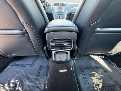 Used 2019 Lincoln MKZ Premiere AWD/4WD image 14