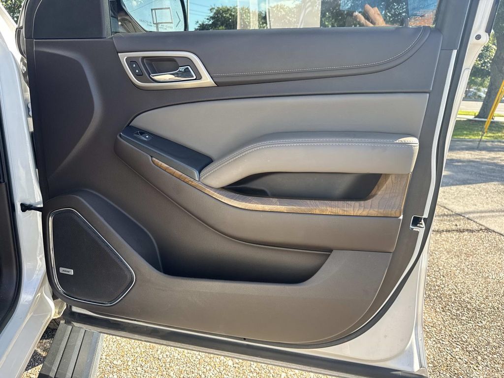 Used 2019 GMC Yukon XL Denali w/ Denali Ultimate Package RWD image 16