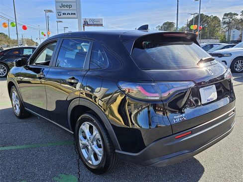 Used 2024 Honda HR-V LX image 9