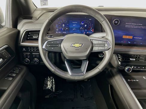 Used 2025 Chevrolet Tahoe LT image 11