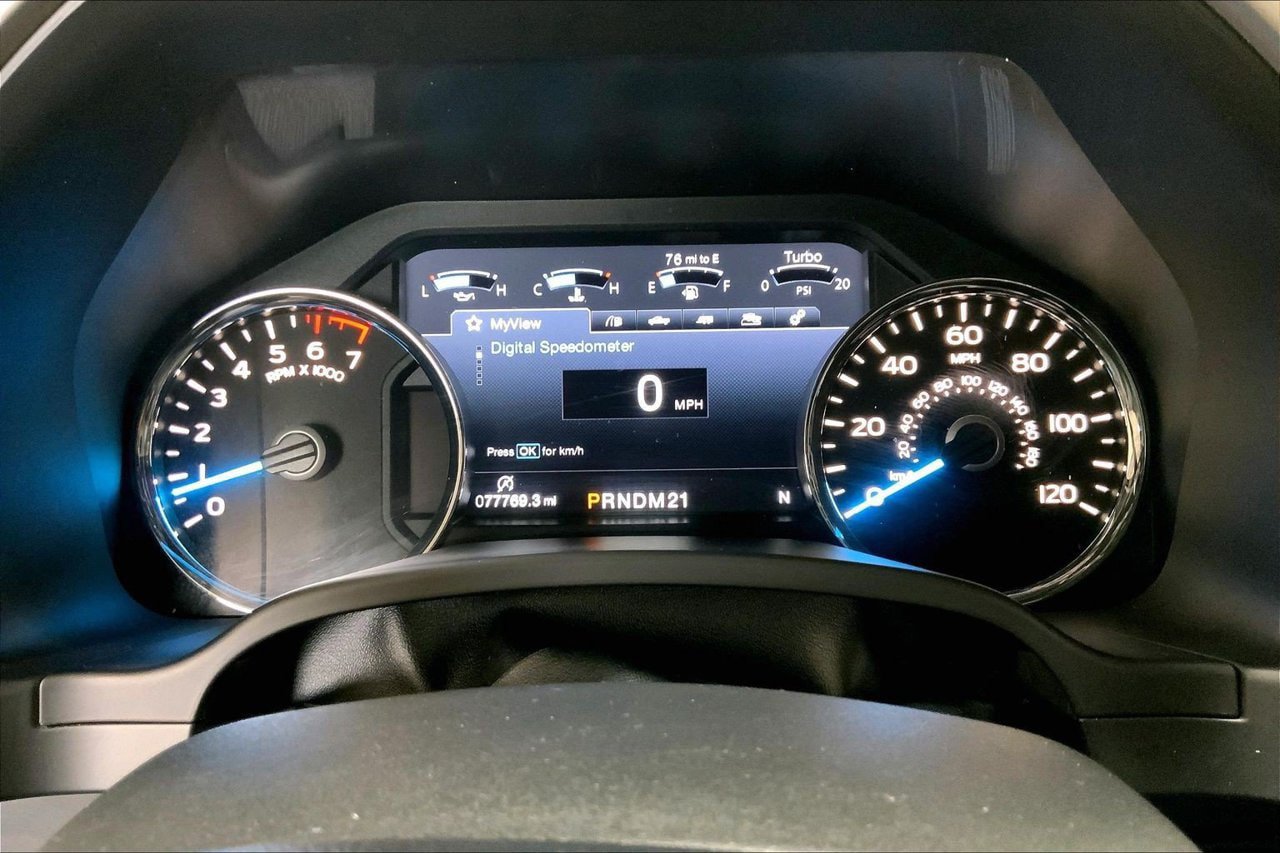 Used 2017 Ford F150 Lariat w/ Equipment Group 501A Mid RWD image 18