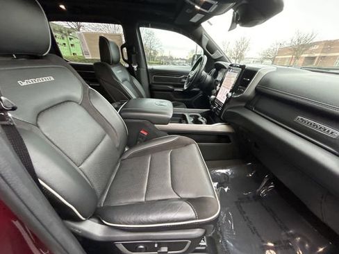 Used 2023 RAM 1500 Laramie image 12