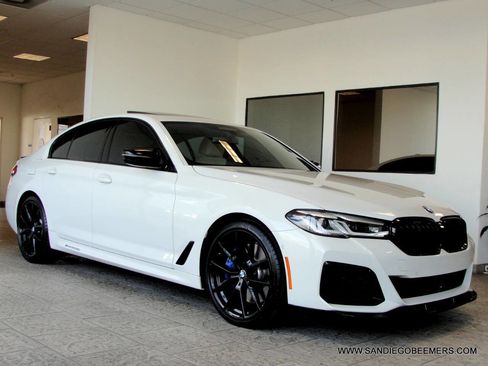 Used 2022 BMW 540i w/ M Sport Package image 6