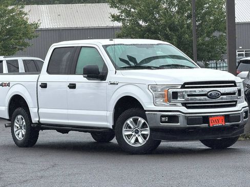 Used 2018 Ford F150 XLT w/ Trailer Tow Package AWD/4WD image 2
