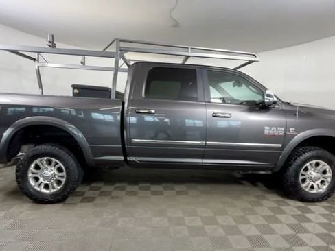 Used 2018 RAM 2500 Laramie AWD/4WD image 3