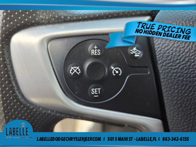 Used 2024 GMC Terrain SLE w/ Driver Convenience Package FWD image 19