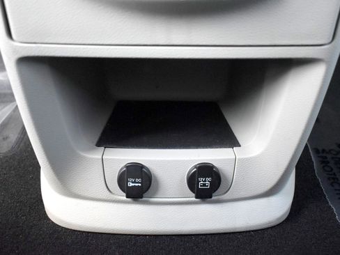 Used 2013 Dodge Grand Caravan American Value Package image 31