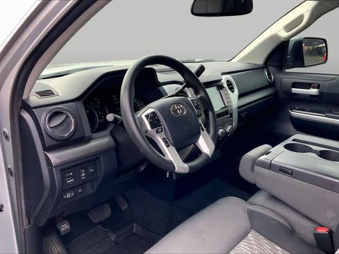 Used 2020 Toyota Tundra SR5 AWD/4WD image 18