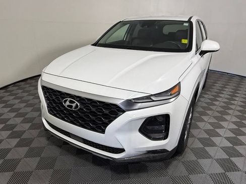 Used 2019 Hyundai Santa Fe SEL FWD image 2