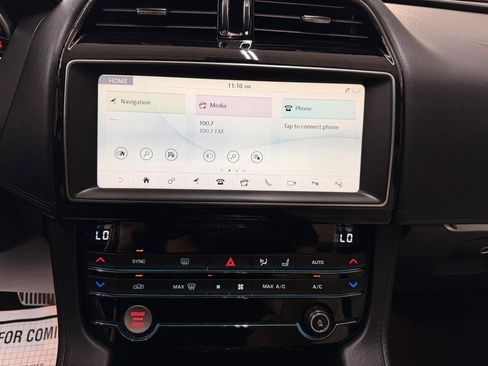 Used 2019 Jaguar F-PACE Prestige image 23