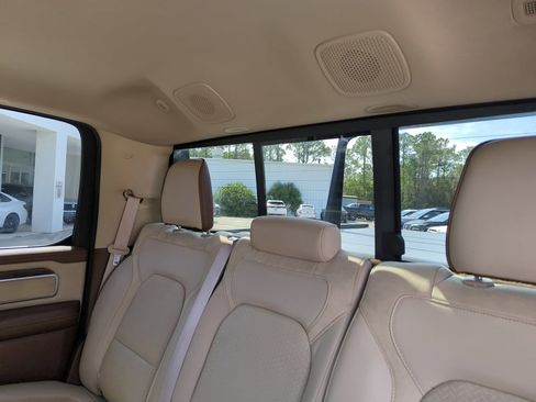 Used 2019 RAM 1500 Laramie image 29