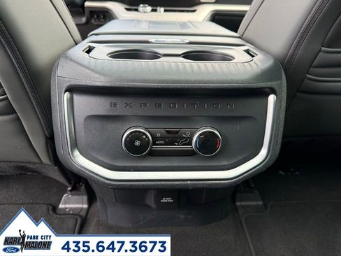 Used 2025 Ford Expedition Max Active AWD/4WD image 32