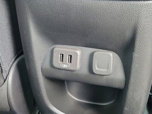 Used 2021 Chevrolet Colorado ZR2 AWD/4WD image 6