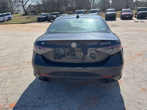 Used 2024 Alfa Romeo Giulia Veloce image 6